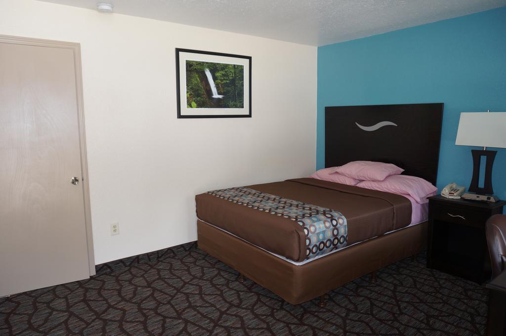 Blue Ridge Inn Sylva Δωμάτιο φωτογραφία